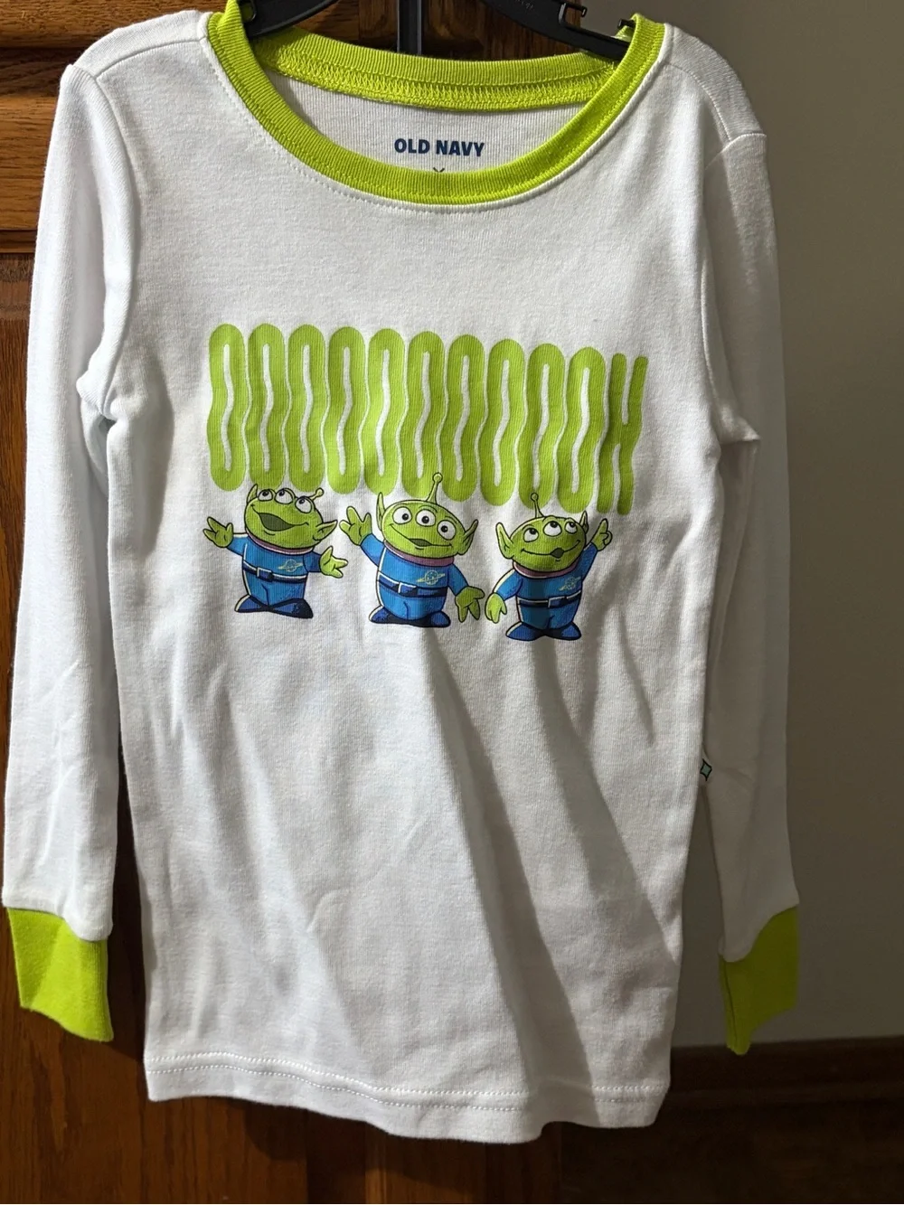 NWT Pixar Toy Story Alien Kids Pajama Set size 4T